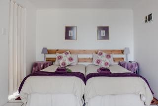 At Whale-Phin Guest House - Reebok - 6