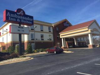 Ambassador Inn & Suites - Tuscaloosa - 0