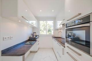 Wonderful one bedroom heart of Cannes, 5min walk to Palais! - 2