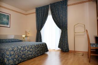 Hotel Excelsior - Monfalcone - 3