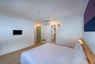 Whiz Prime Hotel Sudirman Pekanbaru - Pekanbaru - 1