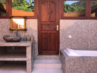 Good Karma Bungalows - Amed - 4