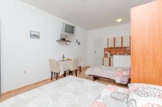 Apartments Ivana - Nin - 1
