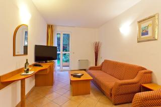 Villa Lovorka - Hotel Resort Dražica - Krk - 3