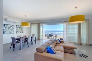 Seafront Apartment Sliema - Sliema - 6
