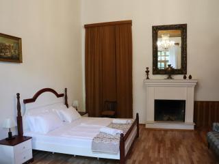 Liberty Apartment And Rooms - Tbilisi - 6