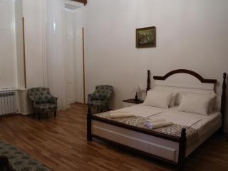 Liberty Apartment And Rooms - Tbilisi - 3