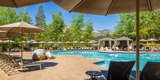 Everline Resort and Spa, Lake Tahoe - 4
