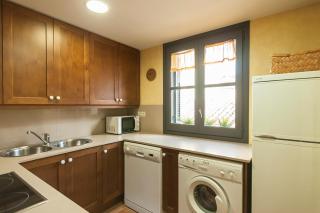 Lets Holidays apartment Pau Moreu - 3
