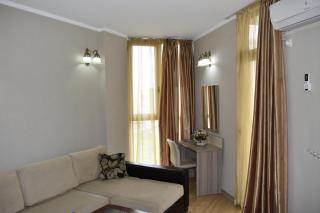 Hotel Orbi Plaza - 1