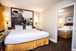 Pelican Inn - Monterey - 1