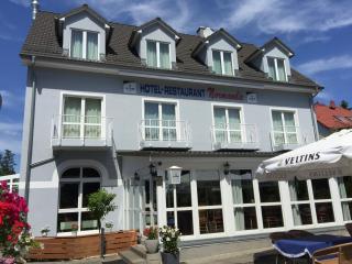 Hotel Restaurant Normandie - Schildow - 1