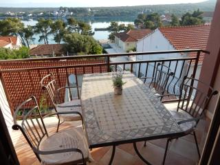 Apartments Indira II - Lovište - 1