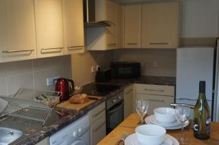 Holt Apartment - Bristol - 1