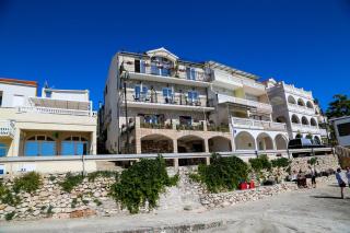 Duje Apartments Milna - Milna (Milnà) - 1