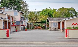Tourist Court Motel - 8