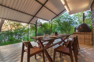 SaffronStays Inverlochy, Lonavala - Charming Villa In Peaceful & Quiet Surroundings, Jacuzzi - Kārli - 8