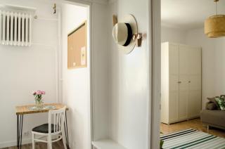 Slow Life Apartment next to Metro Station - Varsóvia - 5