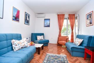 Family Apartment close to Slovenska beach - Budva - 7