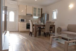 Apartman Kuzmanic - Kaštela - 0