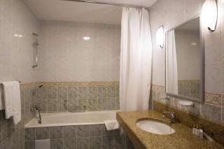 Atyrau Dastan Hotel - Atyrau - 2