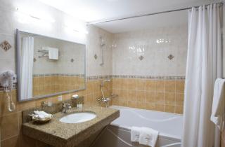 Atyrau Dastan Hotel - Atyrau - 4