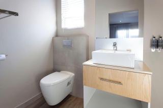 The Hill Boutique Bed & Breakfast - East London - 8