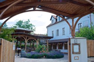 Babiččina Zahrada Penzion & Restaurant - Prŭhonice - 2