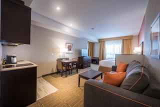 Best Western Plus Chateau Fort St. John - 5