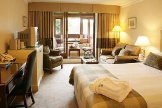 Sunday Box Hill Burford Bridge Hotel - 7