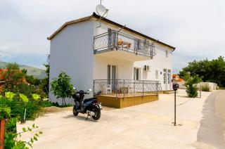 Apartments Mirko i Anda - Okrug Donji - 8