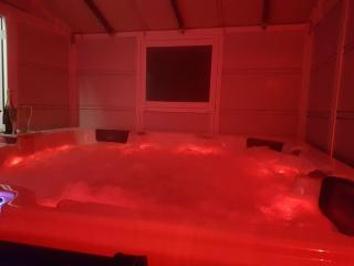 Villa Asunda B&B Spa & Sauna, Chambres d'Hôtes - Saint-Maximin-la-Sainte-Baume - 1