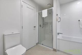 QV Stays Spacious City Getaway - 1