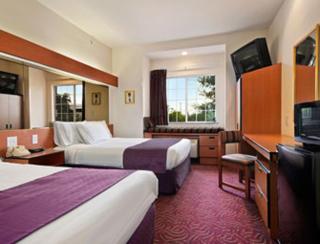 Econo Lodge Inn & Suites Mesquite - Dallas East - 2