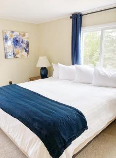 Churchill Pointe Inn - Hubbard Lake - 2