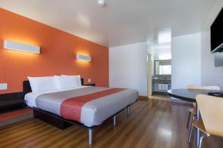 Motel 6-Claremont, CA - Claremont - 3