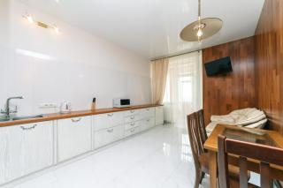 New building near Arena City Lesi Ukrainky 7a - Kiev - 1