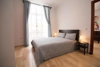 Extraordinario Piso Junto Playa Y En Pleno Centro - Cadice - 5