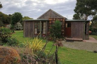 Stanley Lakeside Spa Cabins - Stanley - 8