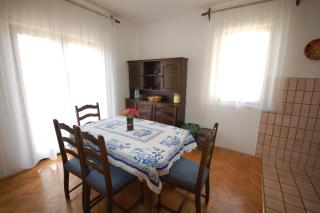 Apartment Alex by El-Pi Tours - Njivice - 6