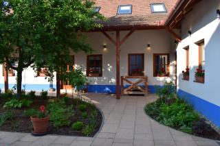 U Stařenky - Dolní Bojanovice - 1