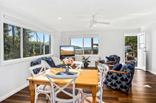 Jetty Beach Splendour Apartment - Coffs Harbour - 1