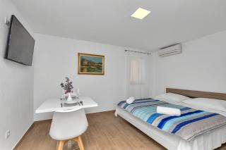 Guesthouse Lara - Makarska - 2