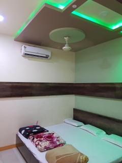 Hotel Shri Radhe Krishna - 6