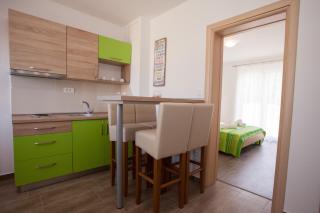 Apartments MIA 4&5 - Baška Voda - 1