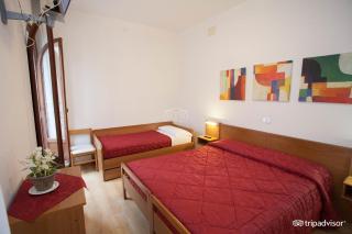 Hotel Caprera - Venice - 8