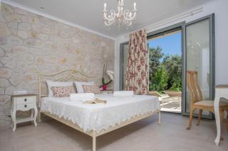 Alexandros Stone House - Nydri - 9