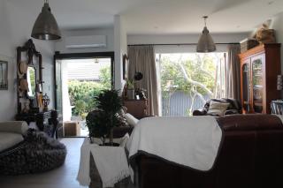 Beautiful Bungalow CBD - Blenheim - 2