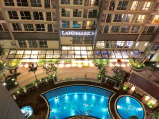Vinhomes Luxury Art Condotel - Ho Chi Minh - 1
