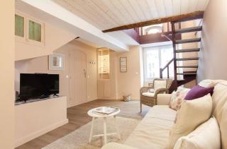 2 bedrooms 2 bathrooms apartment in Old Antibes - Antibes - 0